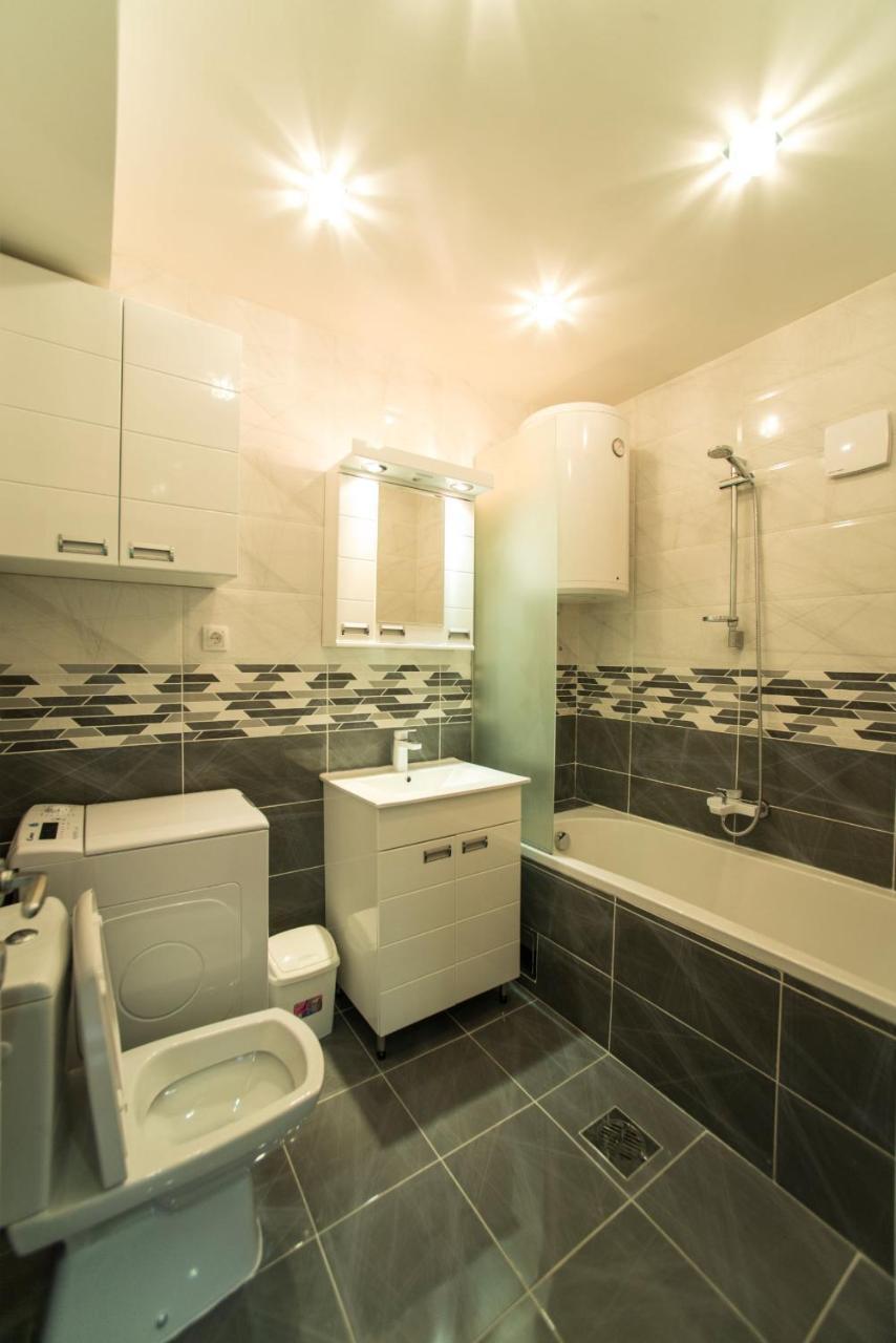 Free.Three Apartment Belgrade Exterior photo