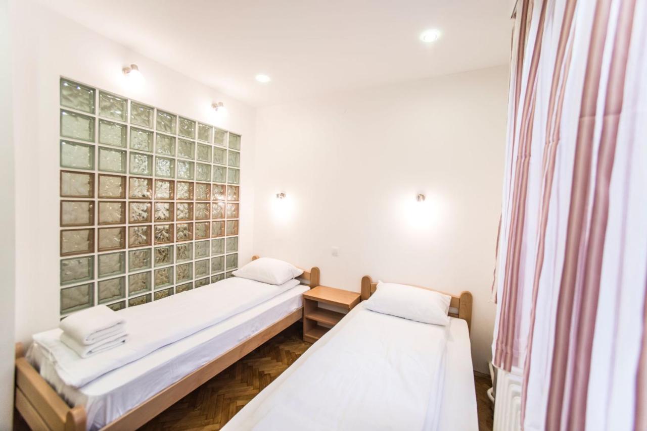 Free.Three Apartment Belgrade Exterior photo